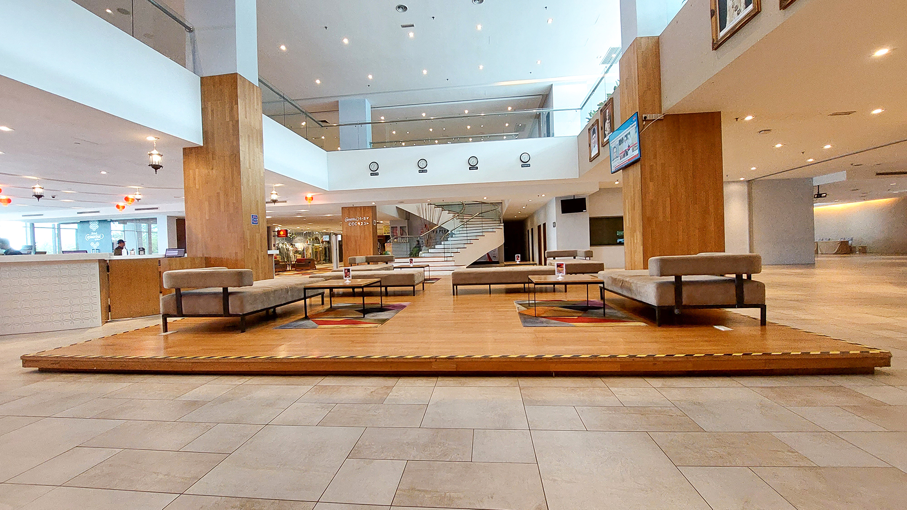 Welcome to Hotel Casuarina@Meru